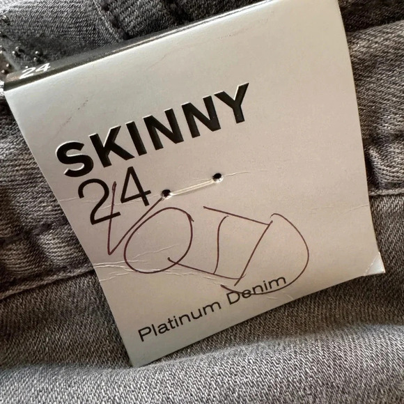 Lane Collection Jeans Women’s Size 24 Platinum Denim Embellished Stretch Skinny - Picture 5 of 8